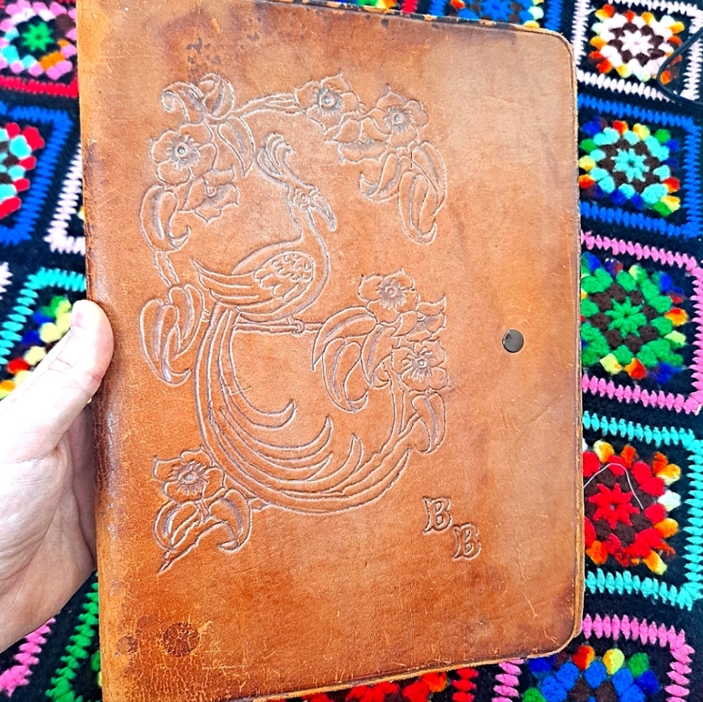 VINTAGE Leather Bird with Flowers Pocketbook